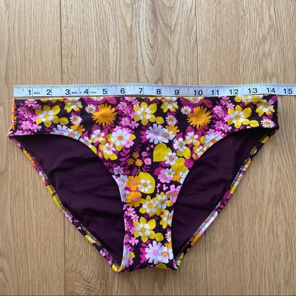 NWOT AERIE FLORAL BIKINI BOTTOMS - M - Picture 3 of 9